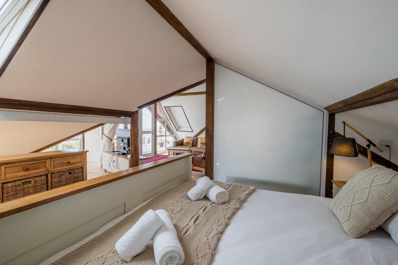Alte Villa Boutique Hotel Luderitz ภายนอก รูปภาพ